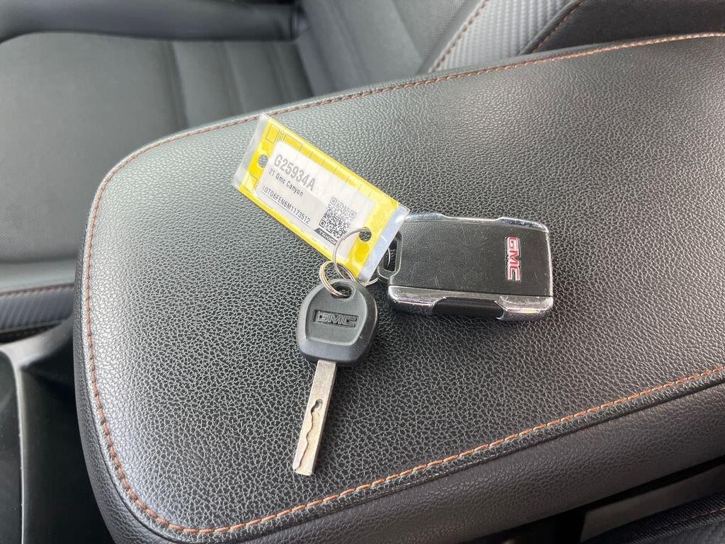 2021 GMC Canyon 4WD AT4 w/Cloth