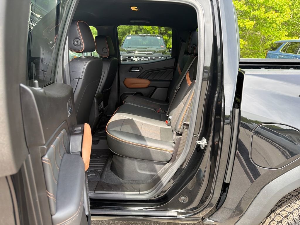 2025 GMC Canyon AT4