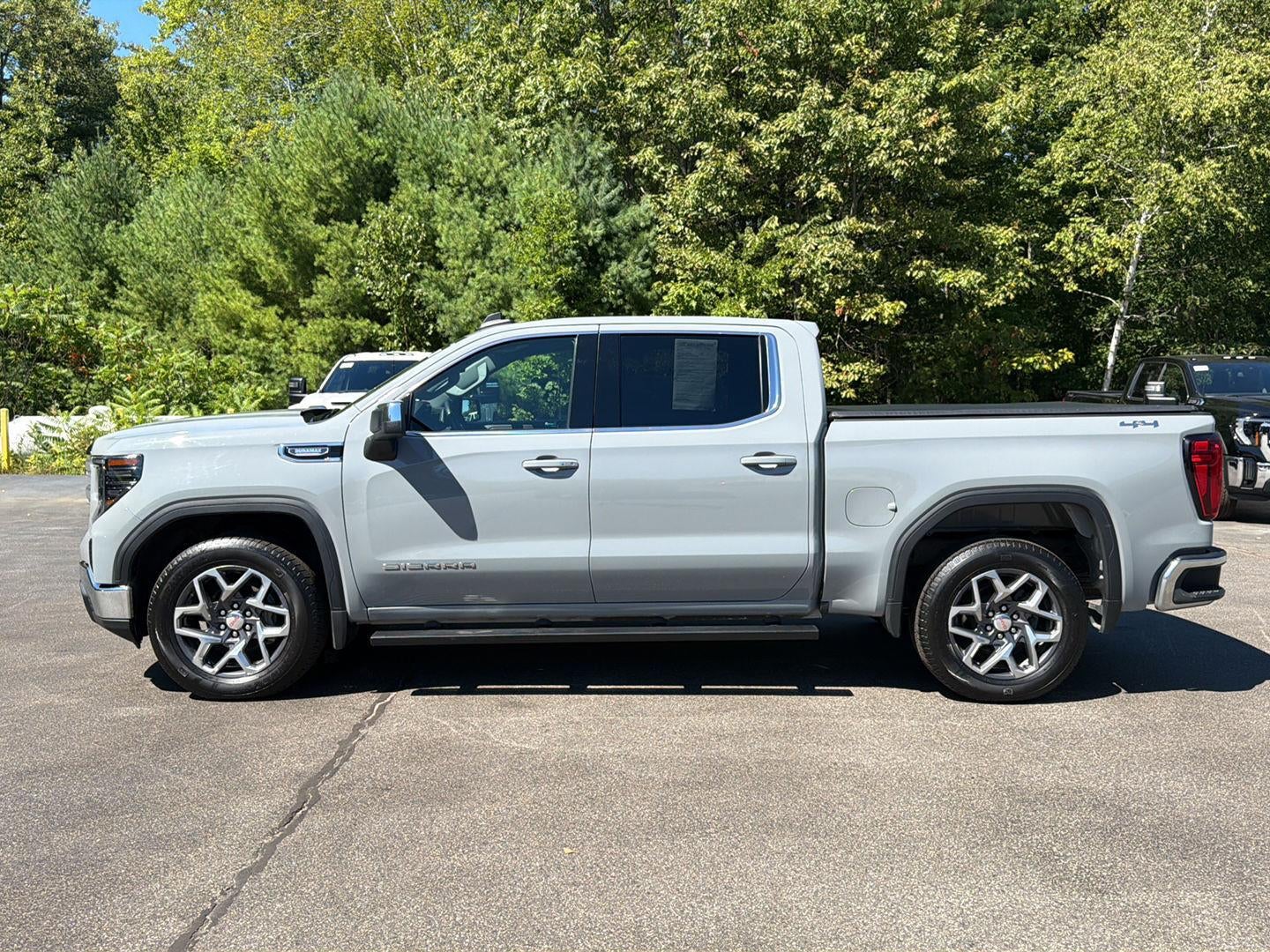 2024 GMC Sierra 1500 SLE