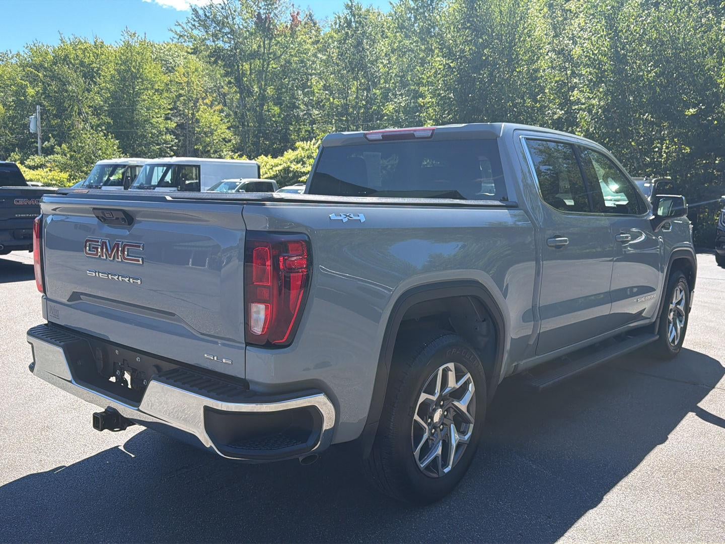 2024 GMC Sierra 1500 SLE