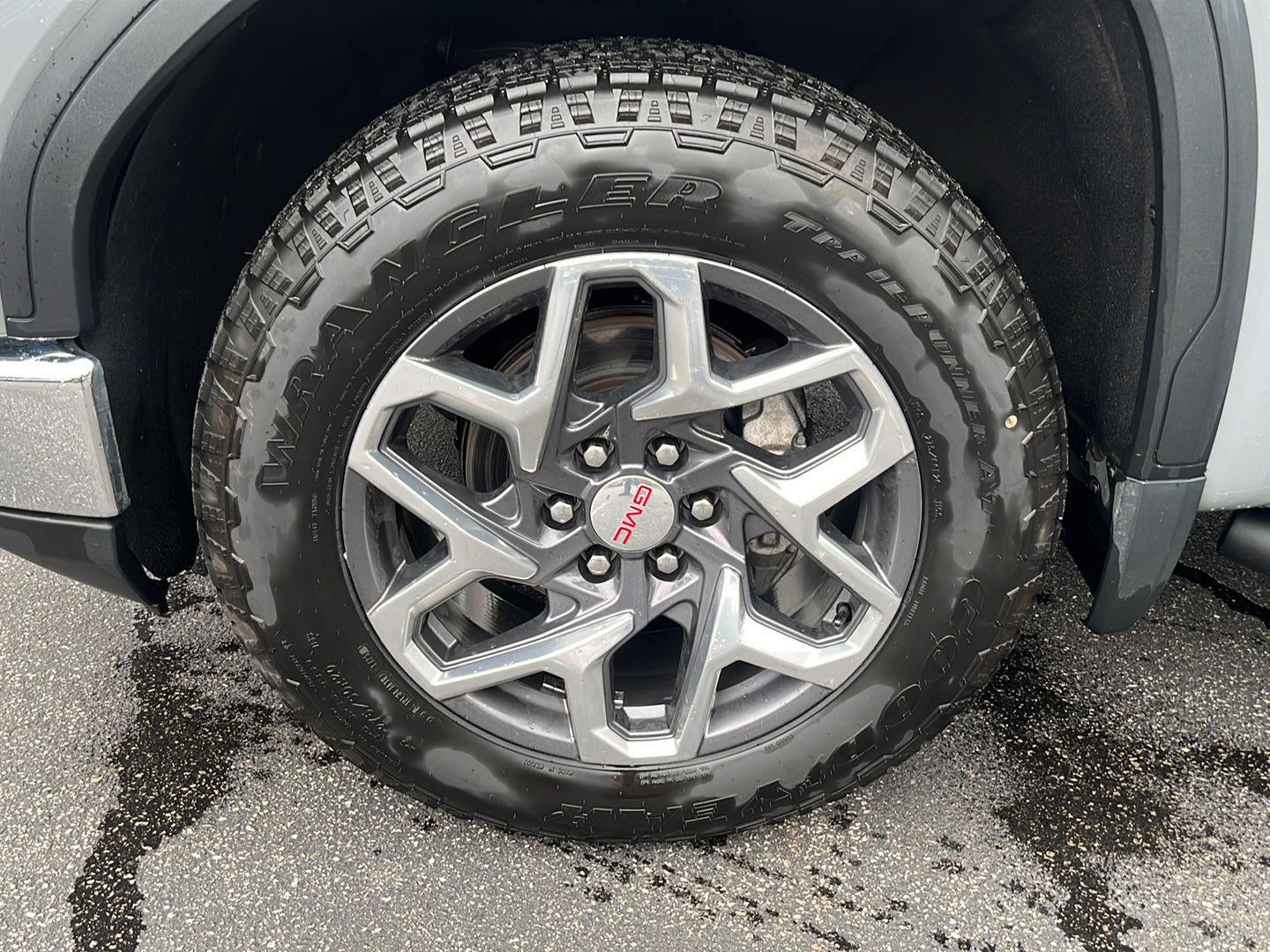 2024 GMC Sierra 1500 SLE