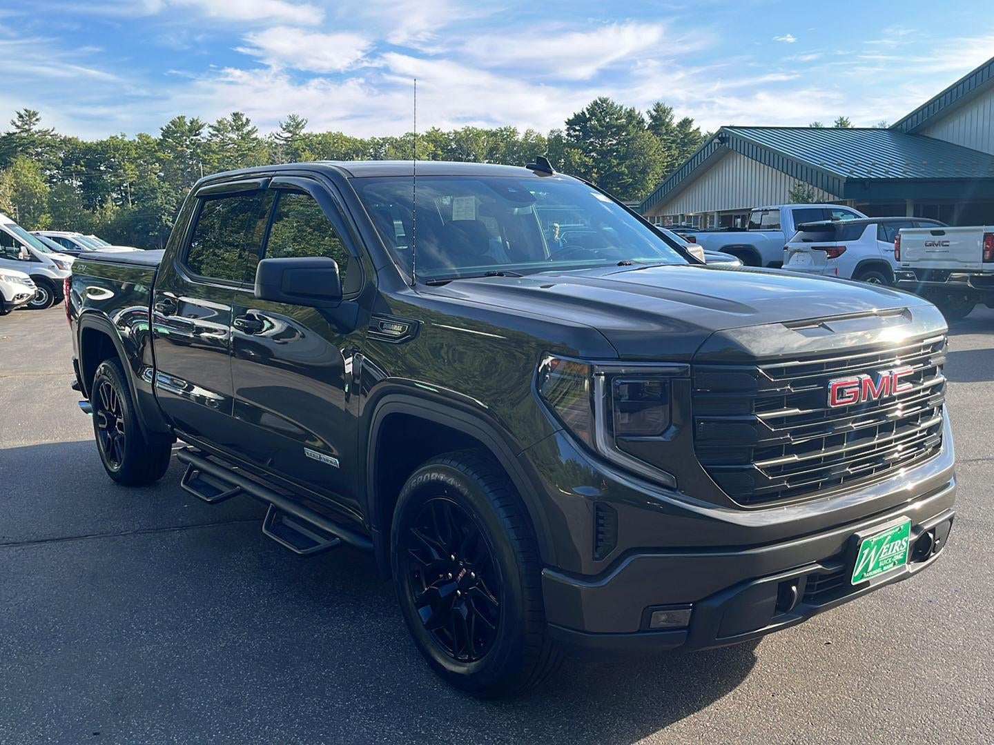 2024 GMC Sierra 1500 Elevation