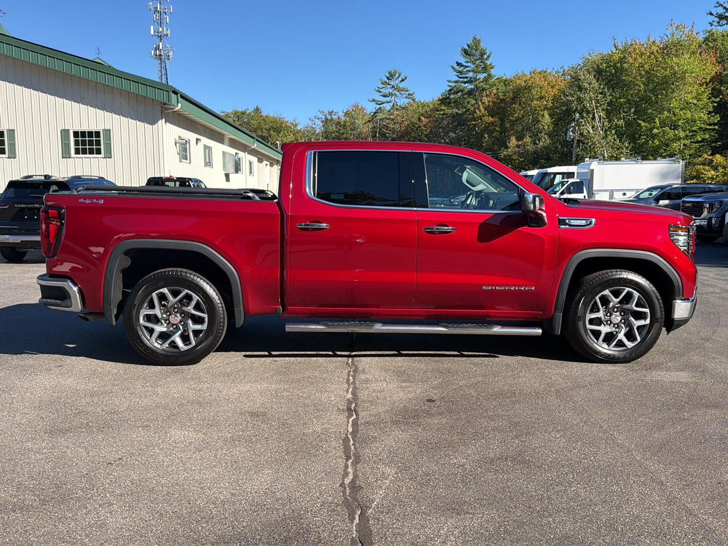 2024 GMC Sierra 1500 SLT