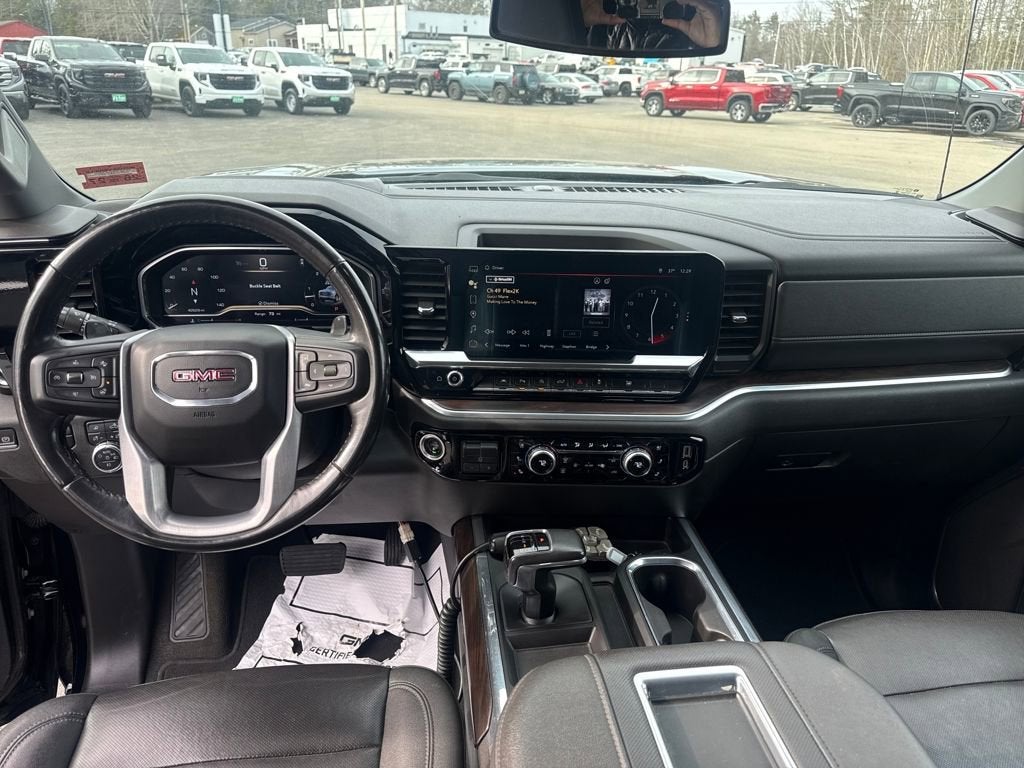 2022 GMC Sierra 1500 SLT