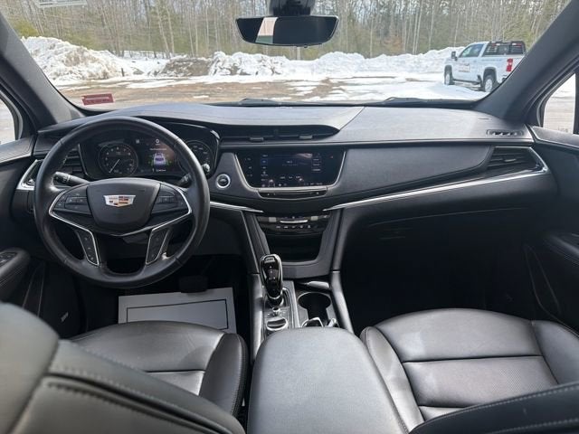 2022 Cadillac XT5 Premium Luxury