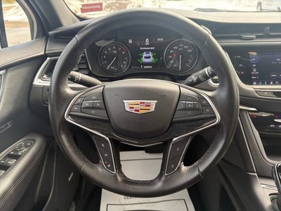 2022 Cadillac XT5 Premium Luxury