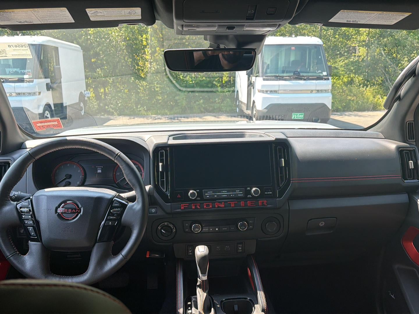2025 Nissan Frontier Crew Cab PRO-4X 4x4