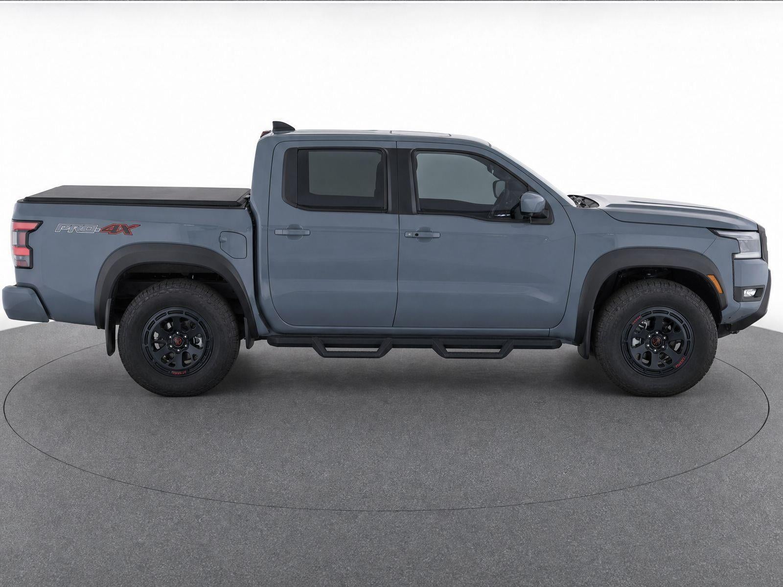 2025 Nissan Frontier Crew Cab PRO-4X 4x4