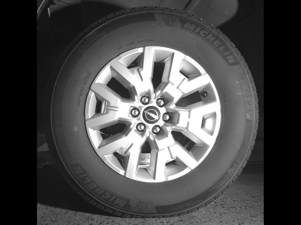 2022 Nissan Frontier Crew Cab SV 4x4