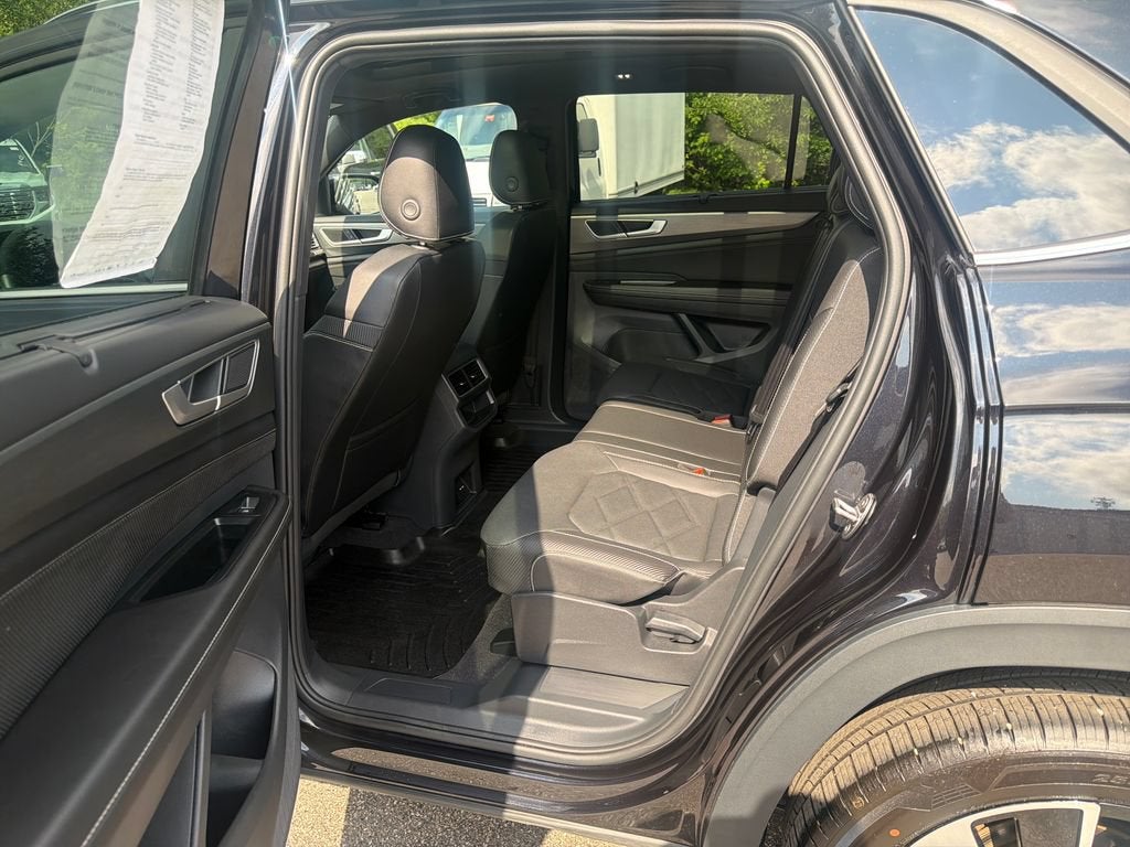 2026 Volkswagen Atlas Cross Sport 2.0T SE w/Technology