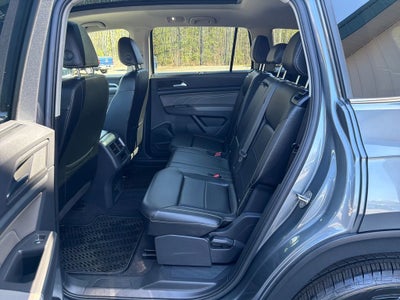 2022 Volkswagen Atlas 3.6L V6 SE w/Technology