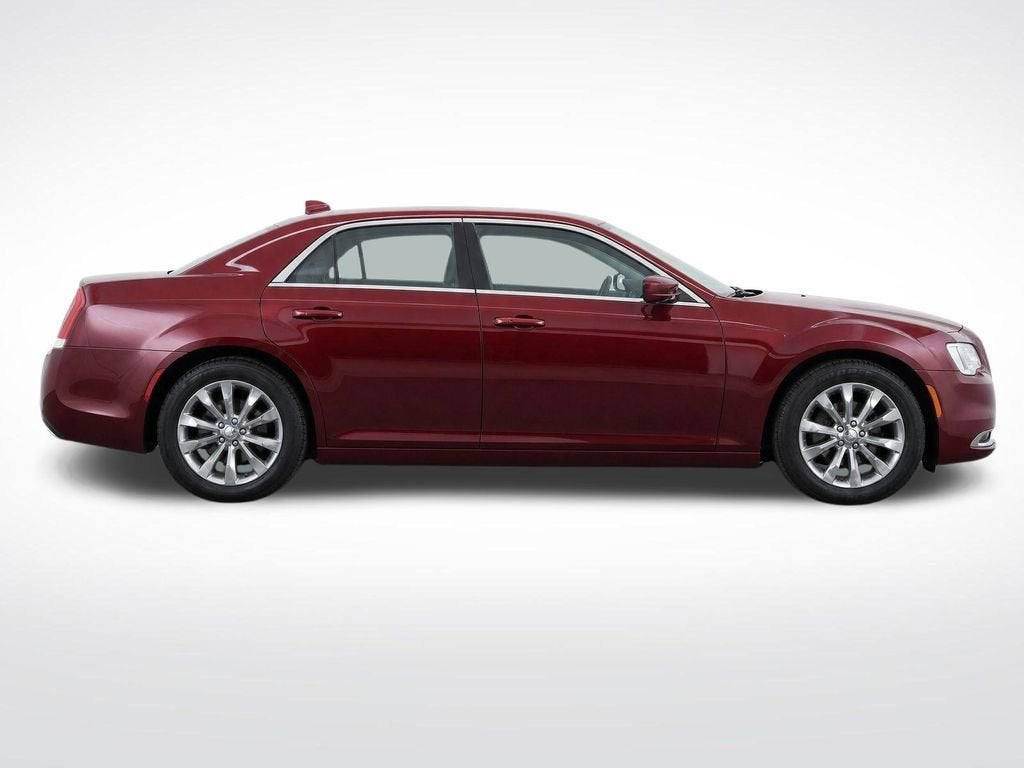 2016 Chrysler 300 Limited