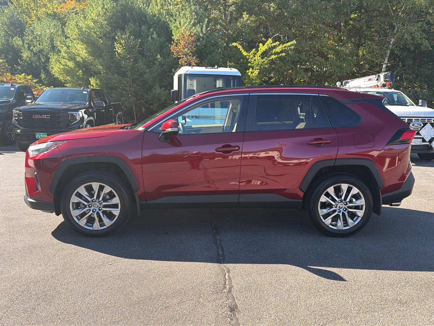 2024 Toyota RAV4 XLE Premium