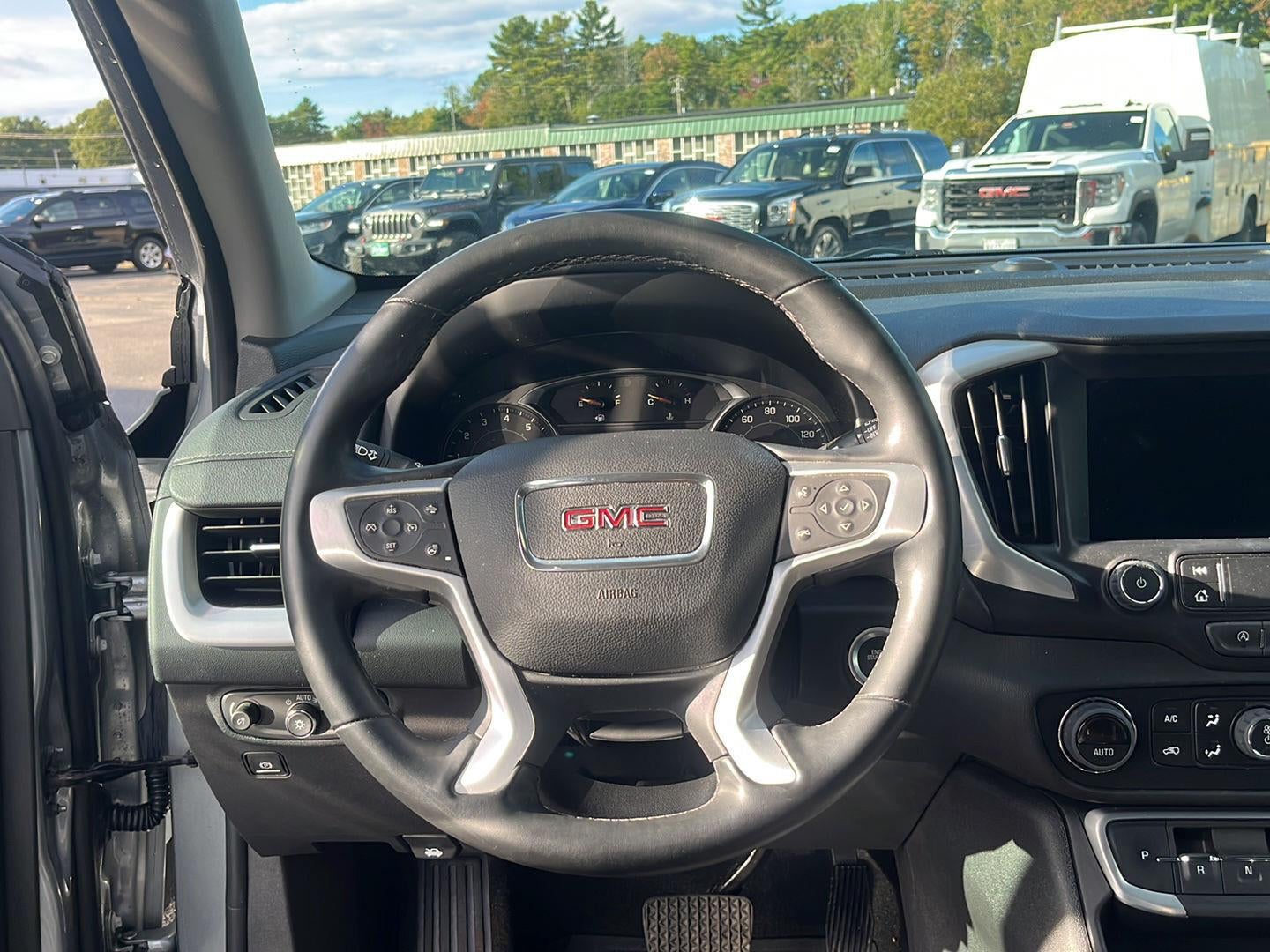 2024 GMC Terrain SLT