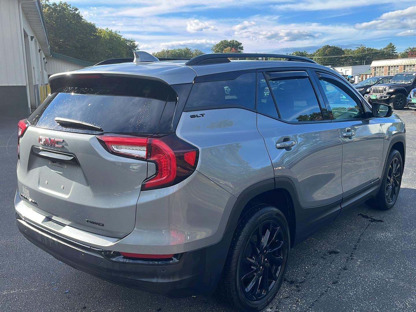 2024 GMC Terrain SLT