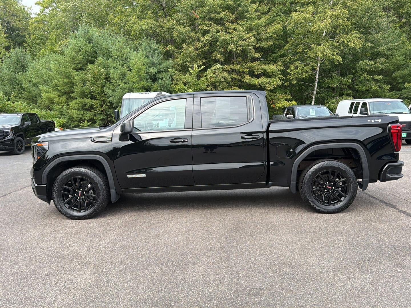 2023 GMC Sierra 1500 Elevation