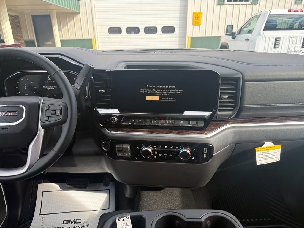 2026 GMC Sierra 1500 SLE