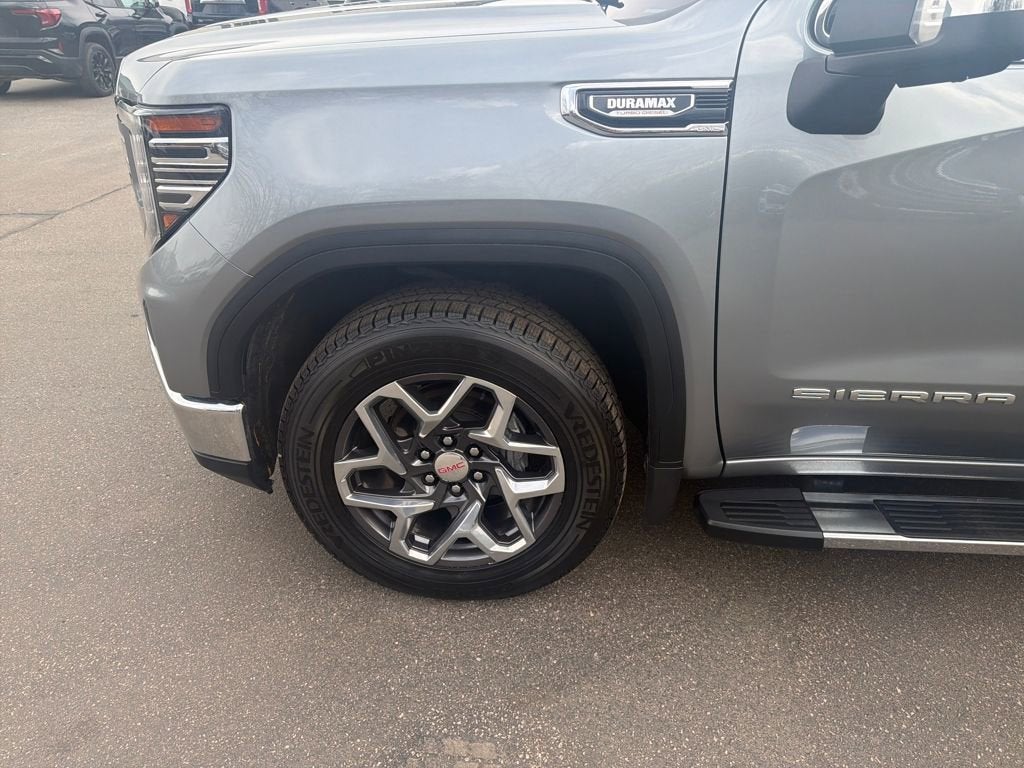 2024 GMC Sierra 1500 SLT