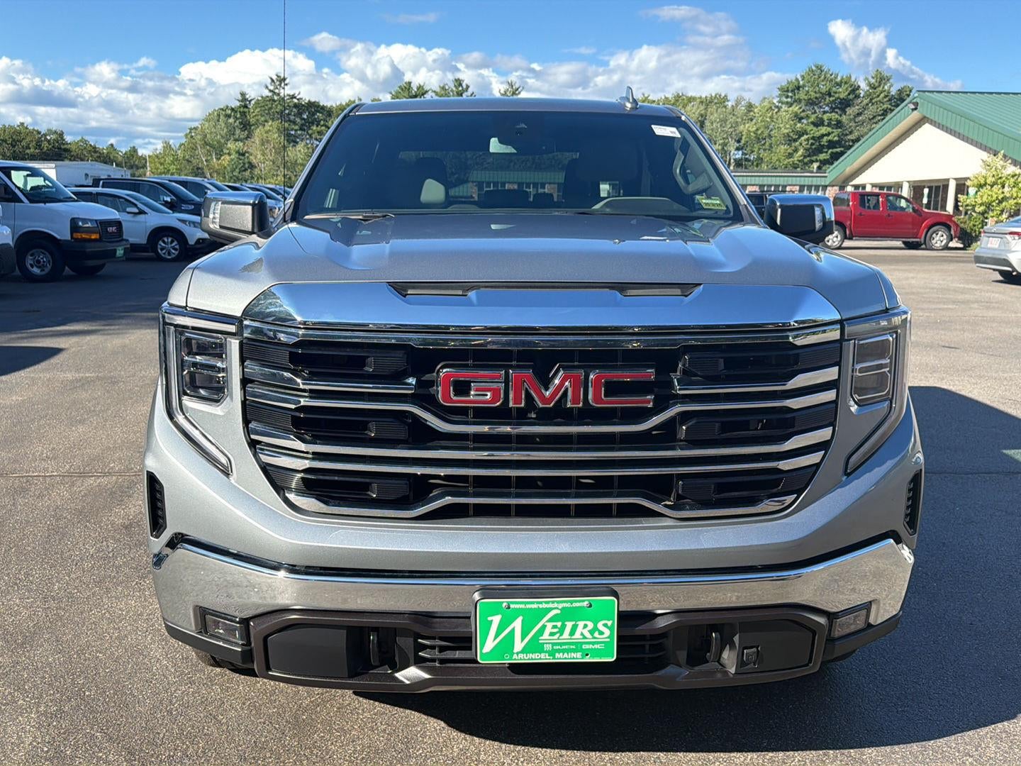 2024 GMC Sierra 1500 SLT
