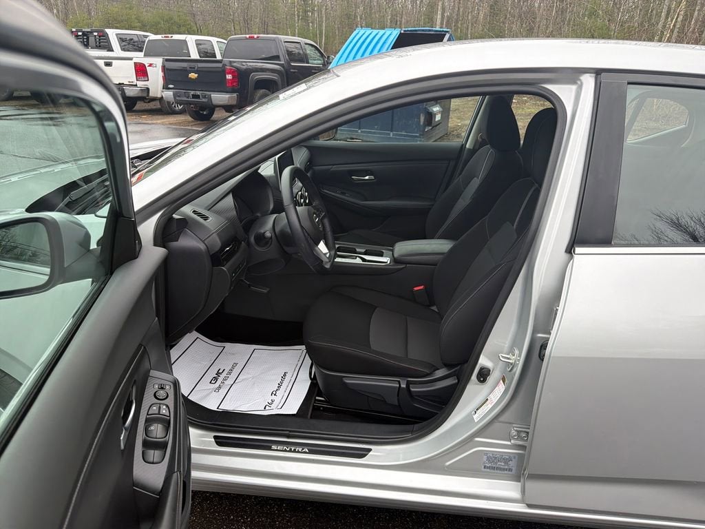 2020 Nissan Sentra SV Xtronic CVT