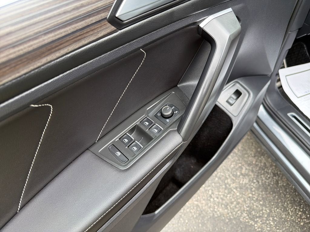 2022 Volkswagen Tiguan 2.0T SEL R-Line