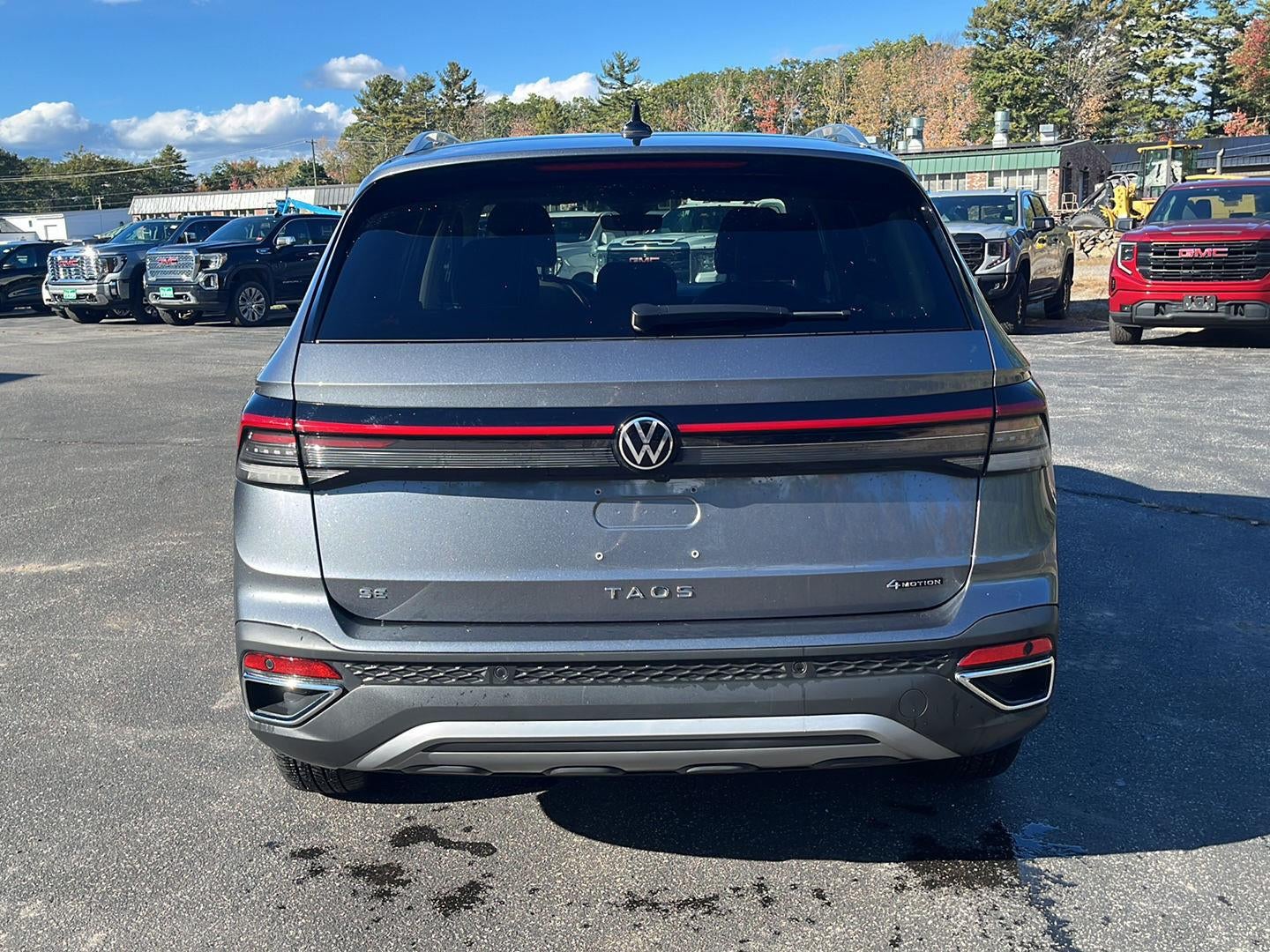 2026 Volkswagen Taos SE