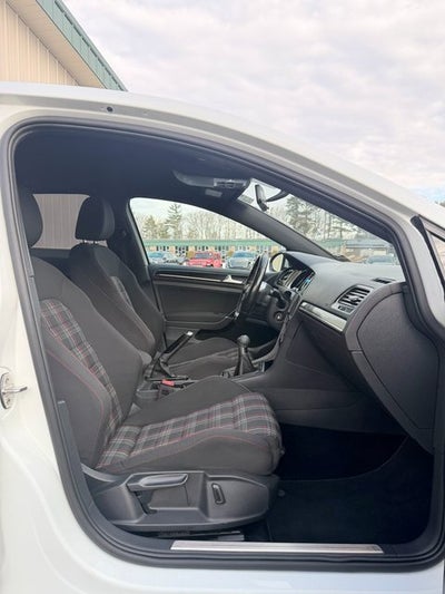 2017 Volkswagen Golf GTI S 4-Door