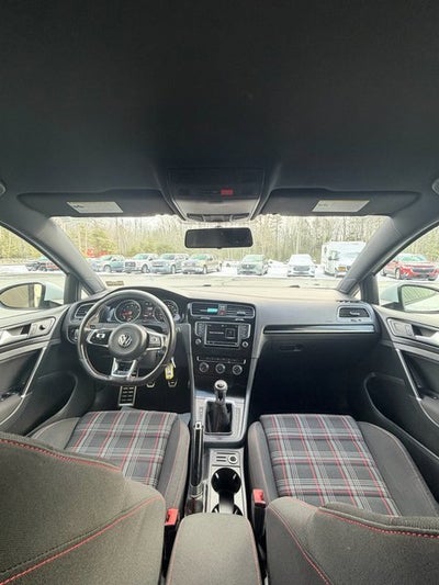 2017 Volkswagen Golf GTI S 4-Door