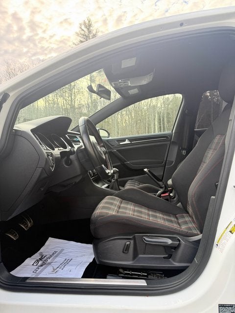 2017 Volkswagen Golf GTI S 4-Door