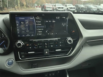 2020 Toyota Highlander Hybrid Platinum