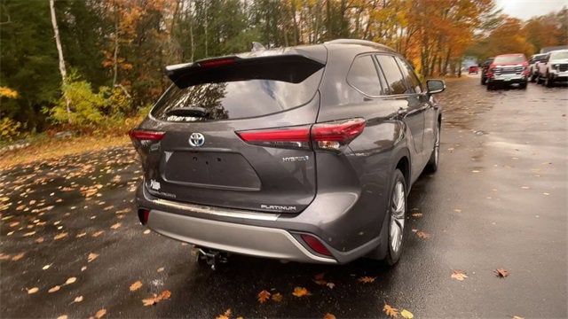 2020 Toyota Highlander Hybrid Platinum