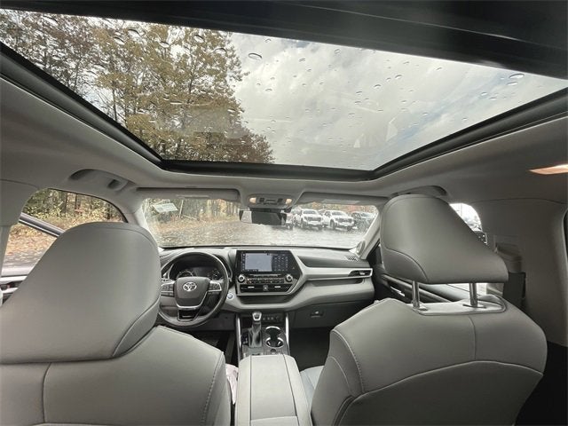 2020 Toyota Highlander Hybrid Platinum