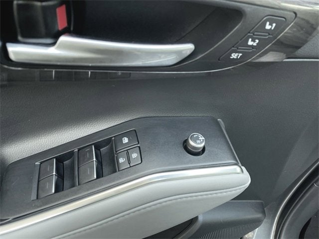 2020 Toyota Highlander Hybrid Platinum