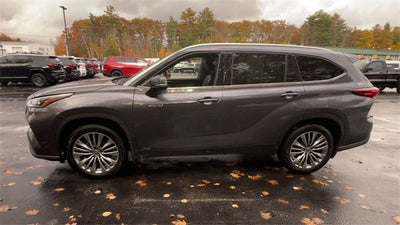 2020 Toyota Highlander Hybrid Platinum