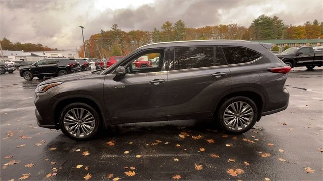 2020 Toyota Highlander Hybrid Platinum