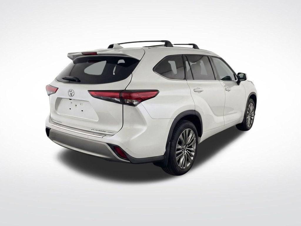 2022 Toyota Highlander Platinum