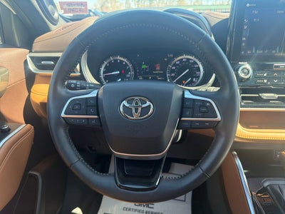 2022 Toyota Highlander Platinum