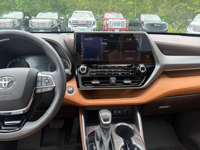 2021 Toyota Highlander Platinum