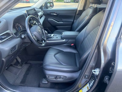 2021 Toyota Highlander Hybrid XLE