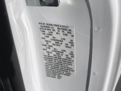 2025 GMC Savana Cutaway 3500 1WT