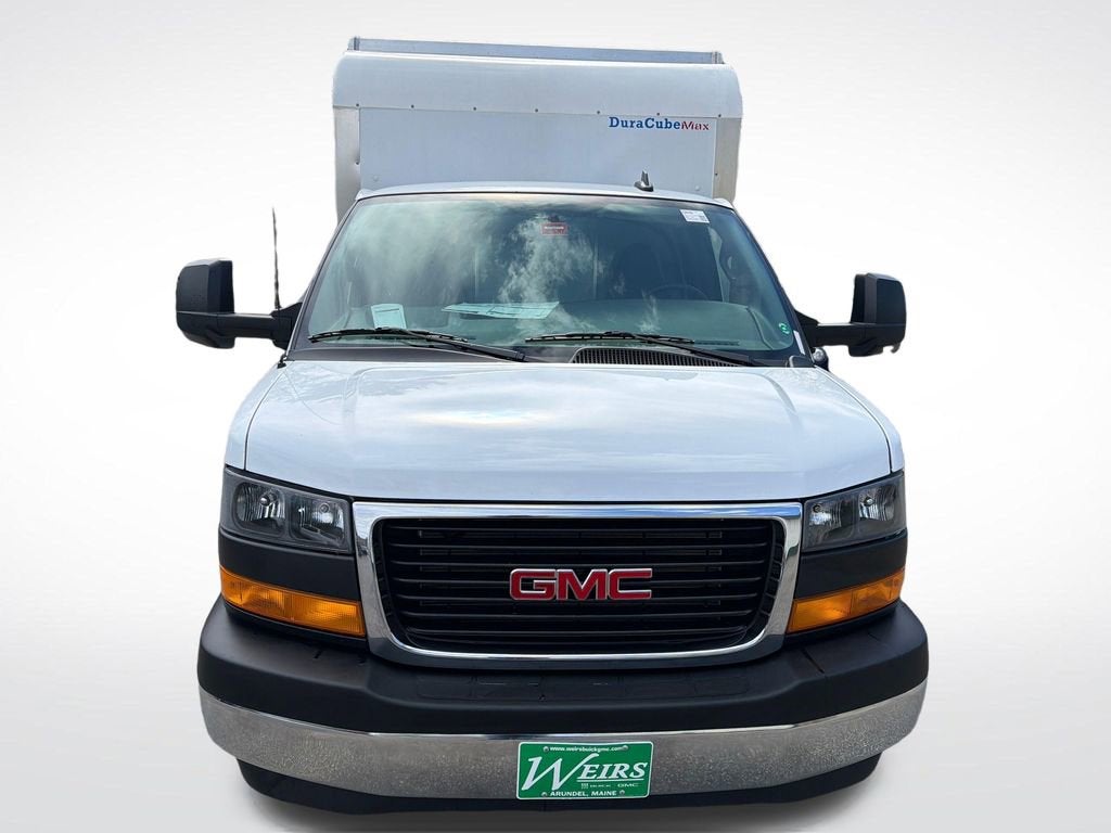 2026 GMC Savana Cutaway 3500 1WT