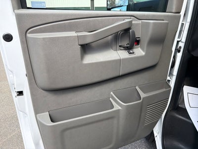 2026 GMC Savana Cutaway 3500 1WT