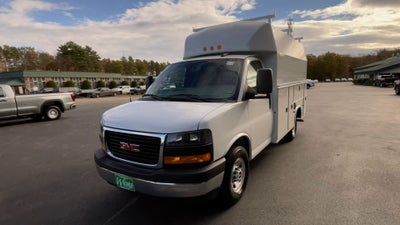 2025 GMC Savana Cutaway 3500 1WT