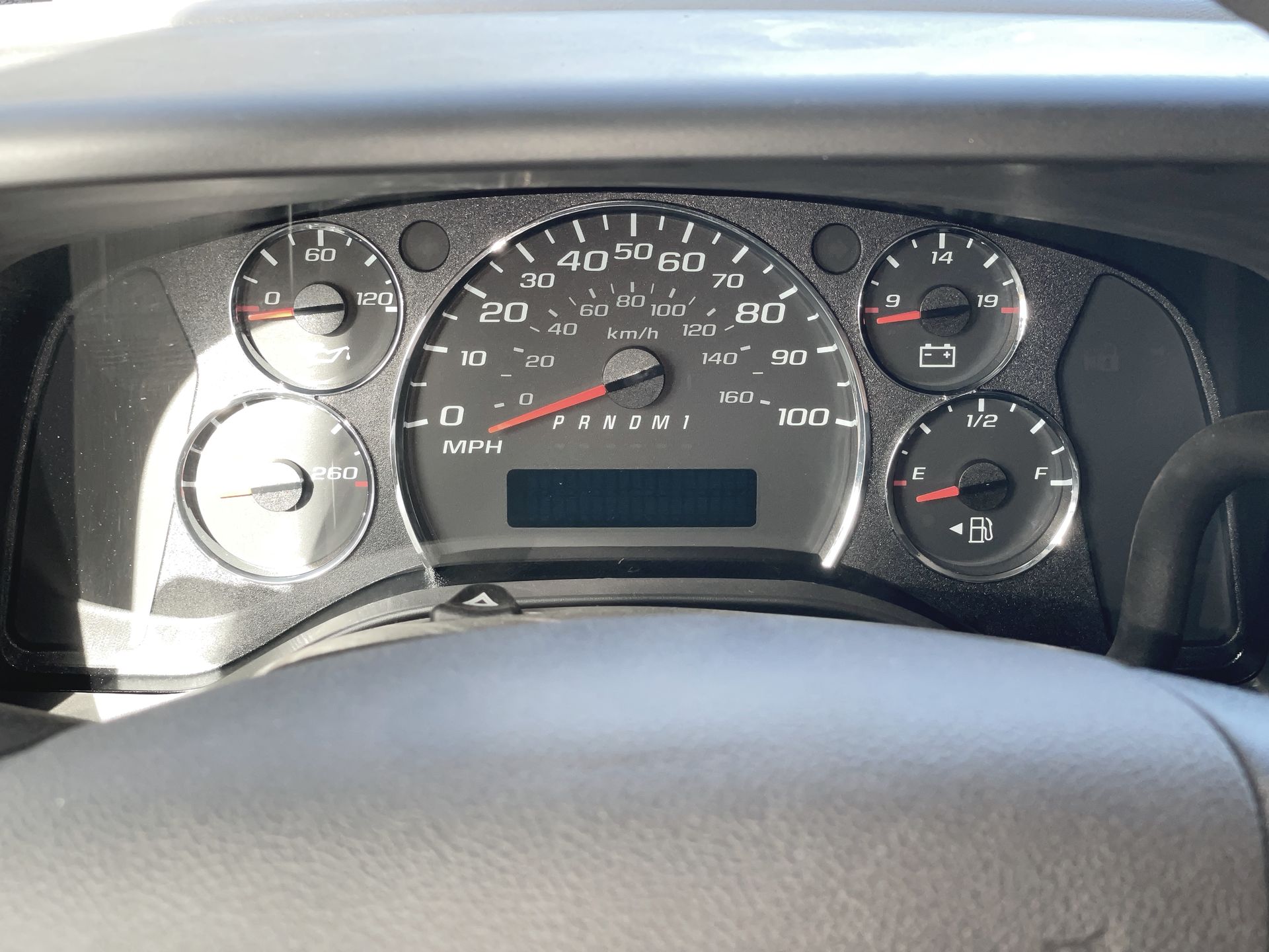 2025 GMC Savana Cutaway 3500 1WT