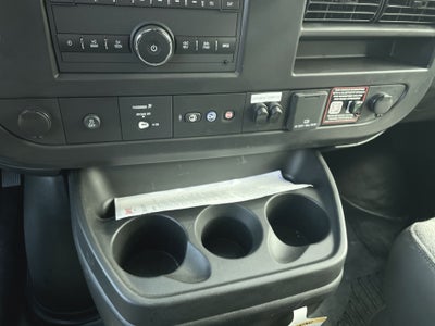 2025 GMC Savana Cutaway 3500 1WT