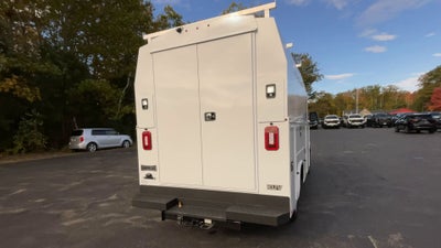 2025 GMC Savana Cutaway 3500 1WT