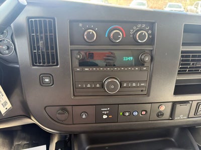 2026 GMC Savana Cutaway 3500 1WT