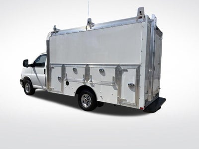 2026 GMC Savana Cutaway 3500 1WT