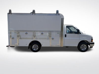 2026 GMC Savana Cutaway 3500 1WT