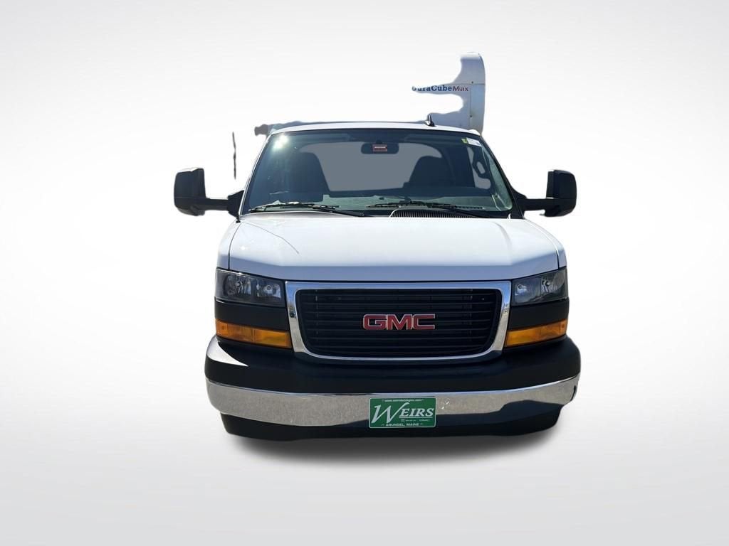 2026 GMC Savana Cutaway 3500 1WT